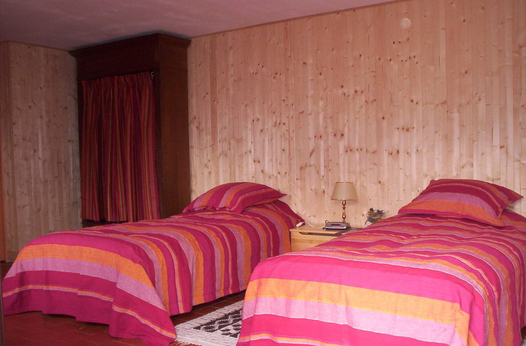 Bed and Breakfast Manoir Du Val Harangt Mardilly Esterno foto